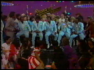 The Spinners – Interview & Performance – Right or Wrong